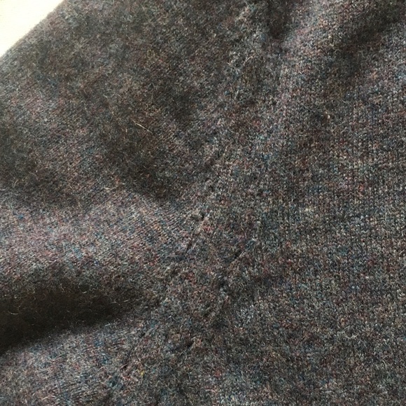 Banana Republic 100% Cashmere Cardigan - Picture 5 of 8